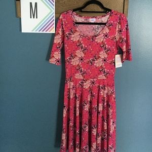 NWT M Pink flower LuLaRoe Nicole dress